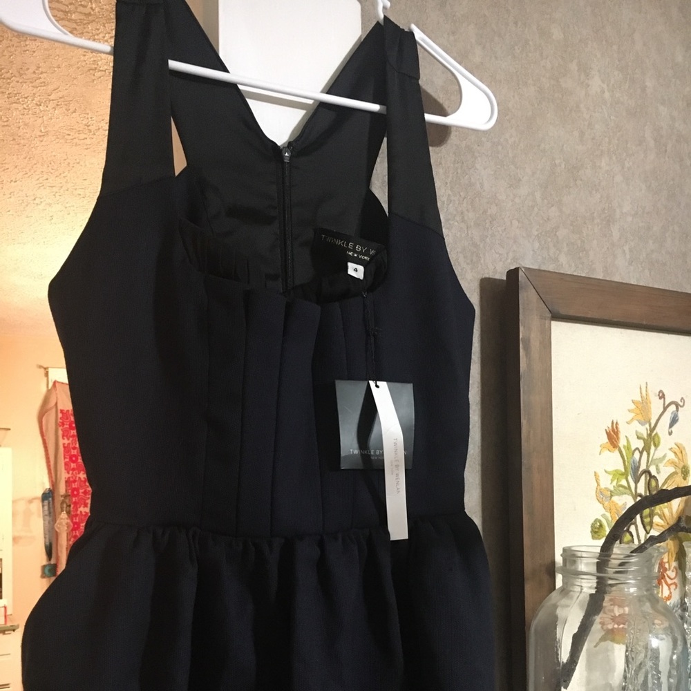 ✨NWT✨ Anthropologie Twinkle by Wenlen Dress - Picture 2 of 6